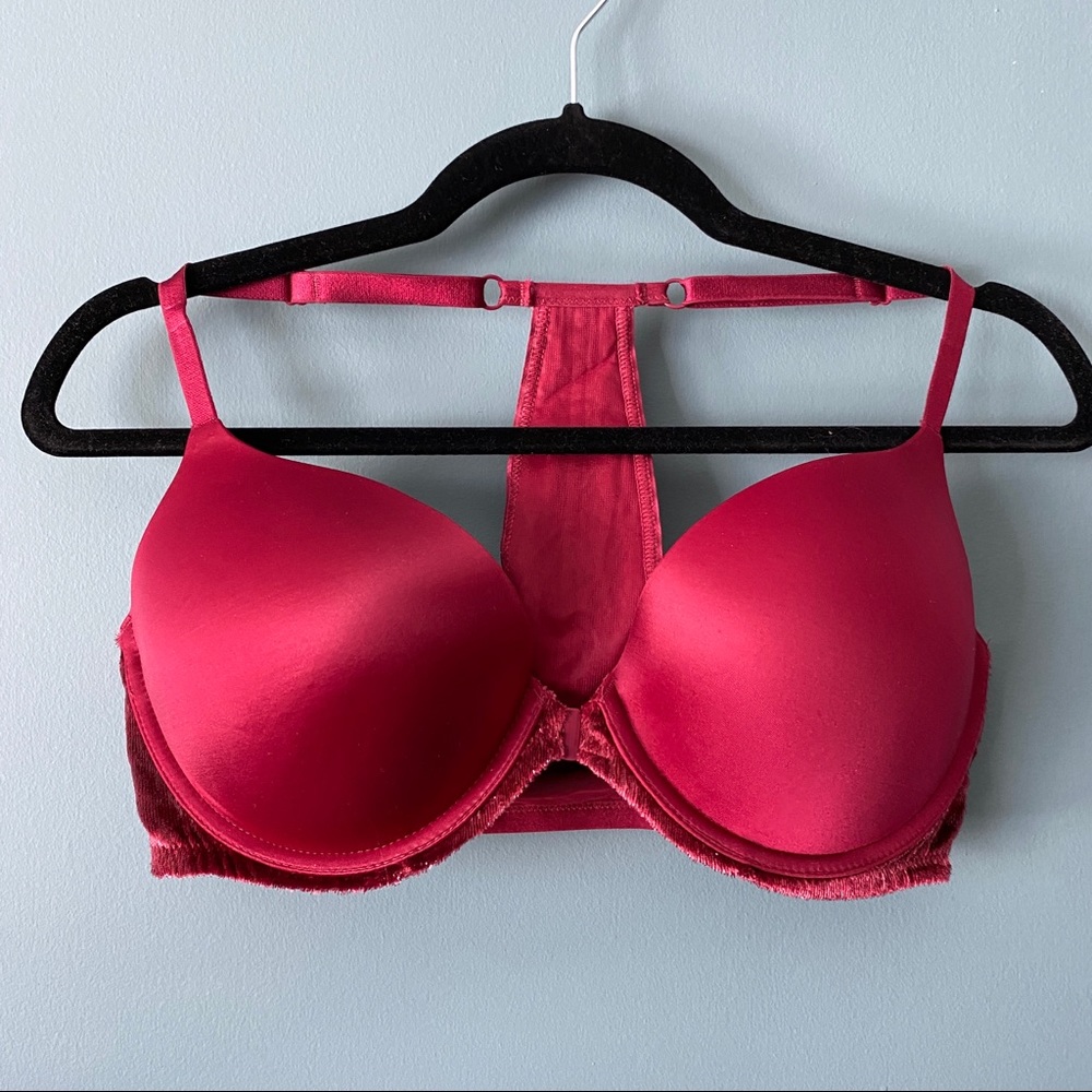 VS Very Sexy push up with velvet detail